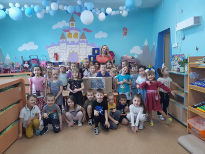 В преддверии Дня Защитника Отечества с.п. Узюково, принимает участие во Всероссийской акции «Письмо солдату» и "Посылка солдату"